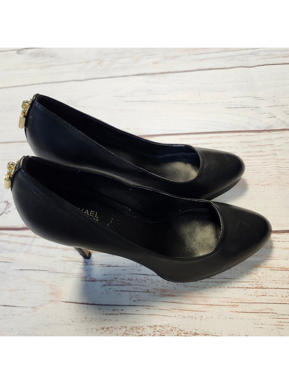Michael Kors Black Leather Pointed Toe Kitten Heel Pumps Gold Detail Size 7.5M